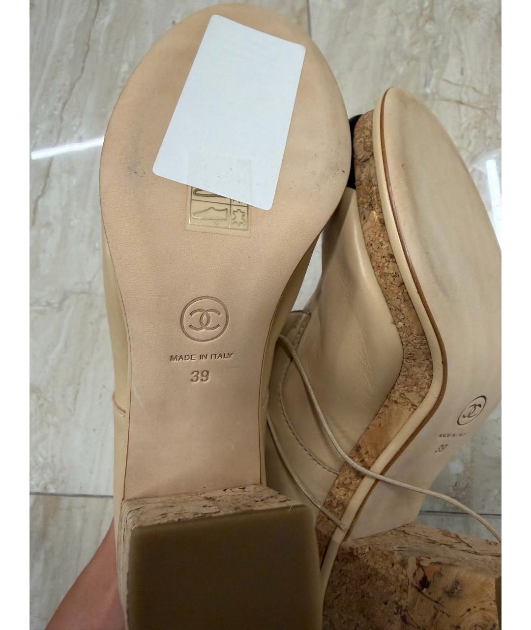 CHANEL Бежевые кожаные ботильоны, фото 6