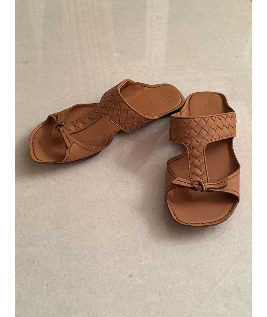 BOTTEGA VENETA Коричневые кожаные шлепанцы, фото 5