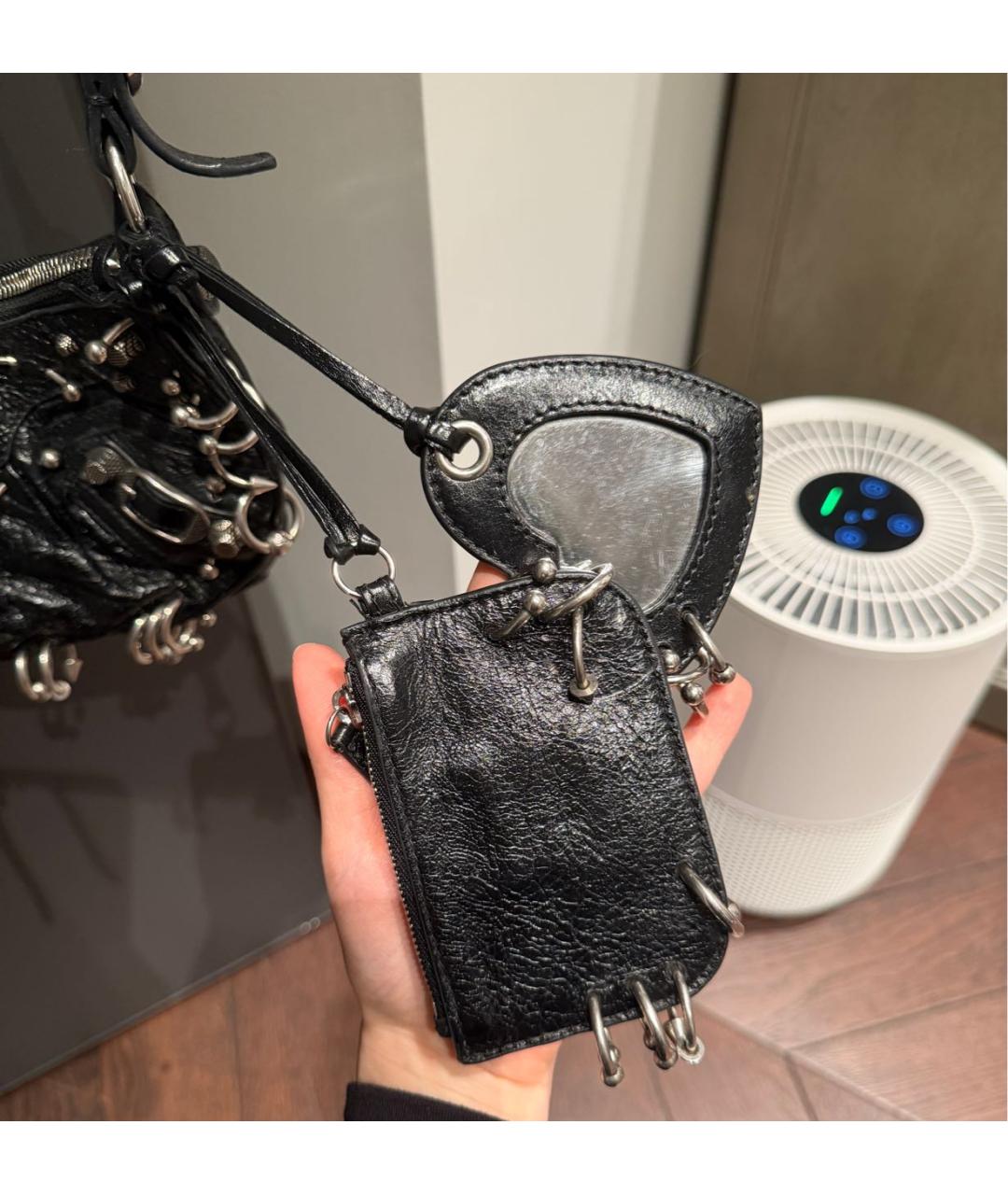 BALENCIAGA Черная кожаная сумка через плечо, фото 5