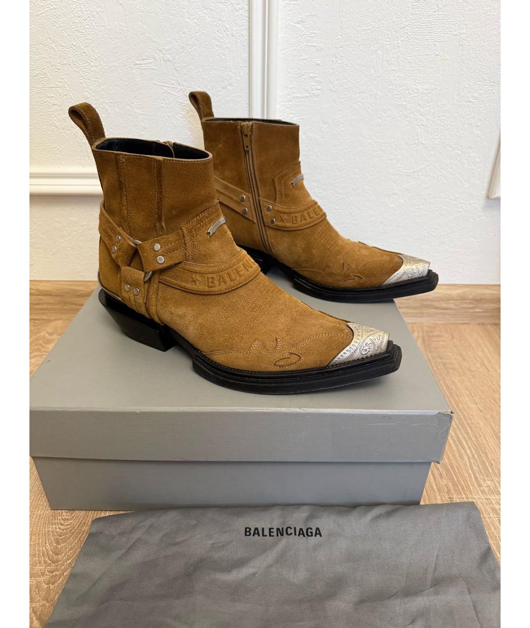 BALENCIAGA Коричневые замшевые полусапоги, фото 2