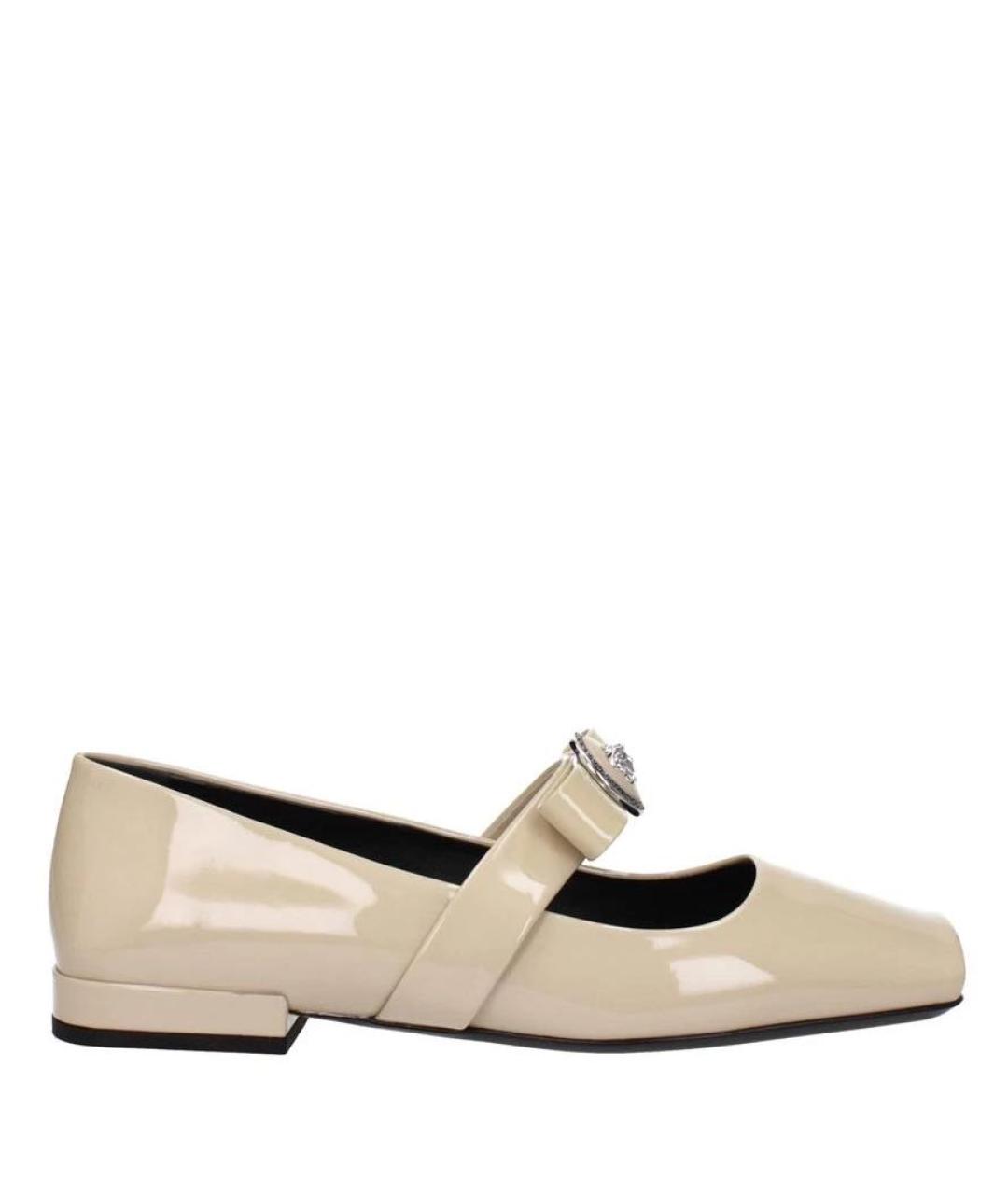 VERSACE Бежевые балетки из лакированной кожи, фото 5
