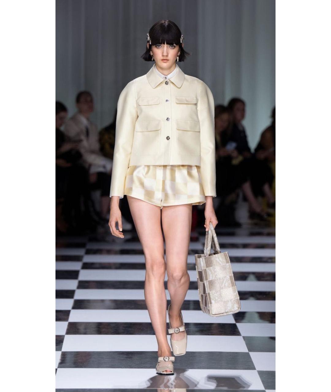 VERSACE Бежевые балетки из лакированной кожи, фото 3