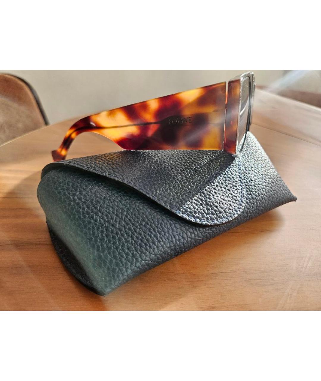 LOEWE Коричневые пластиковые солнцезащитные очки, фото 2