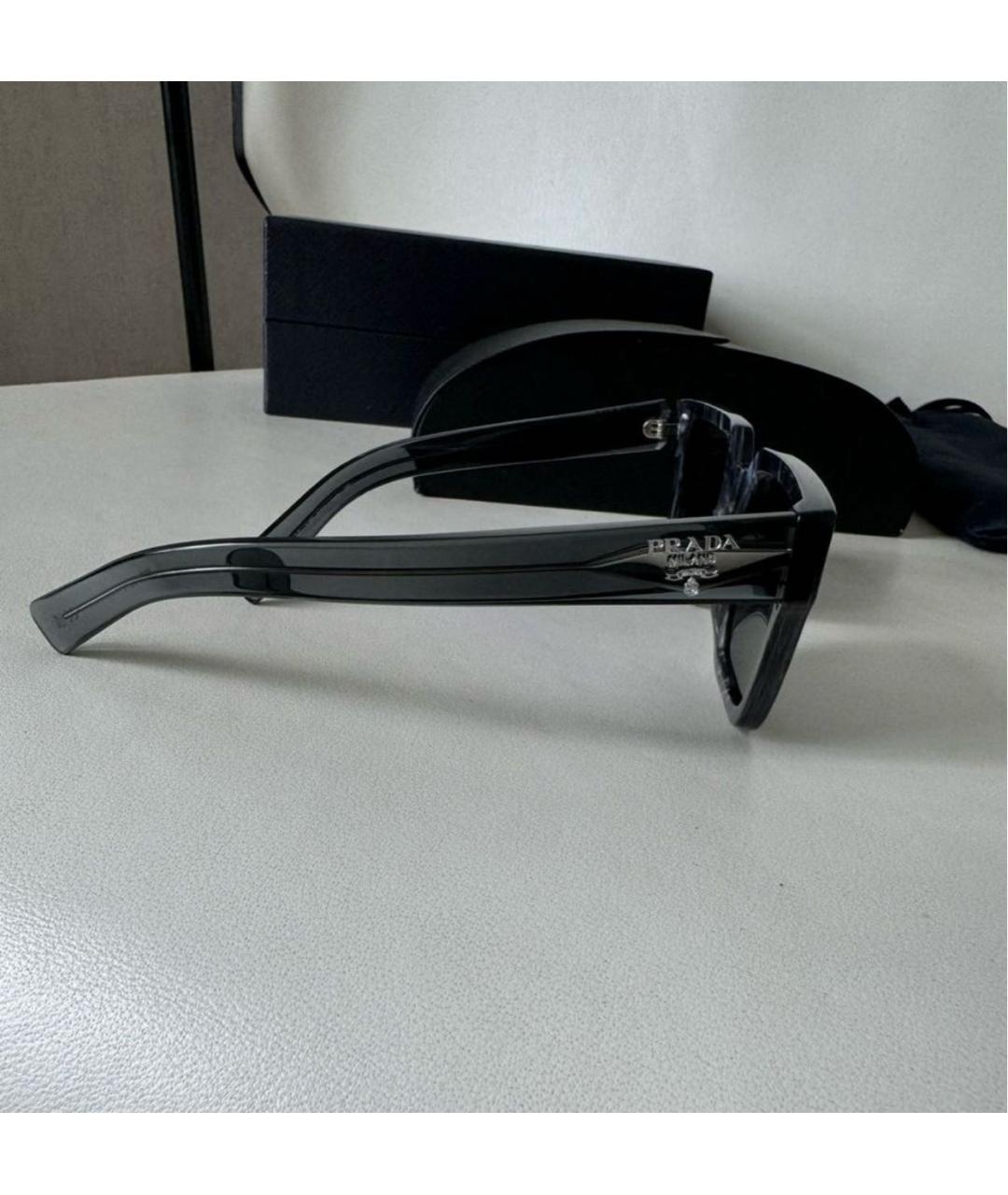 PRADA Темно-синие пластиковые солнцезащитные очки, фото 5