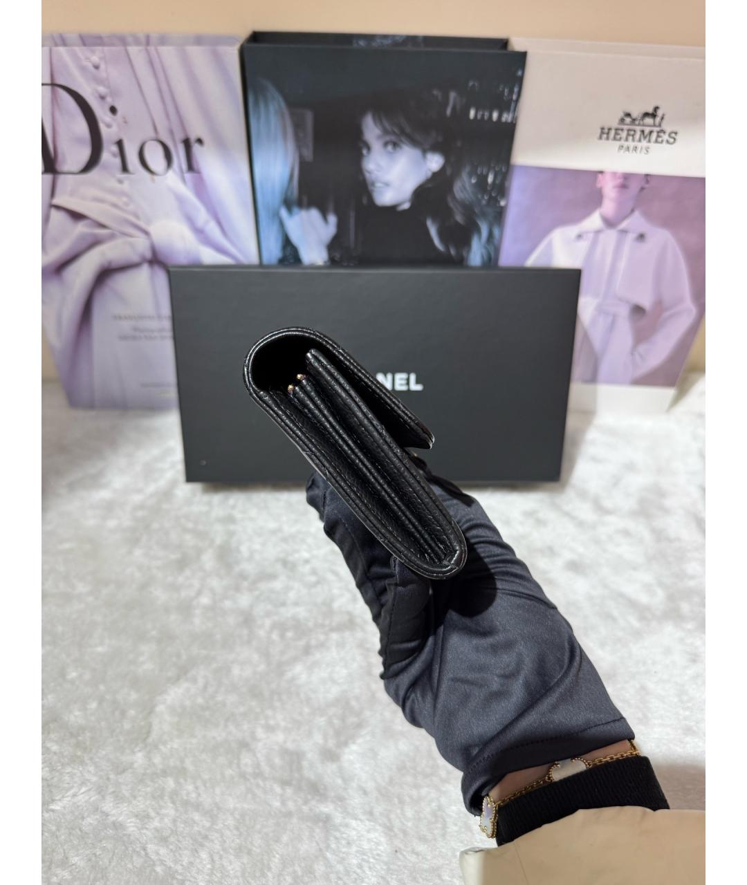 CHANEL Черный кожаный кошелек, фото 5