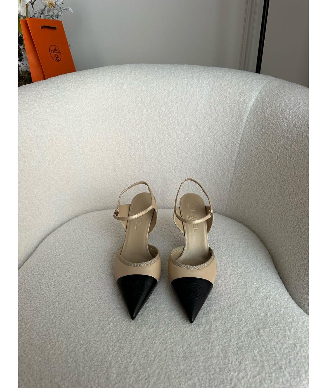 CHANEL Бежевые кожаные туфли, фото 2