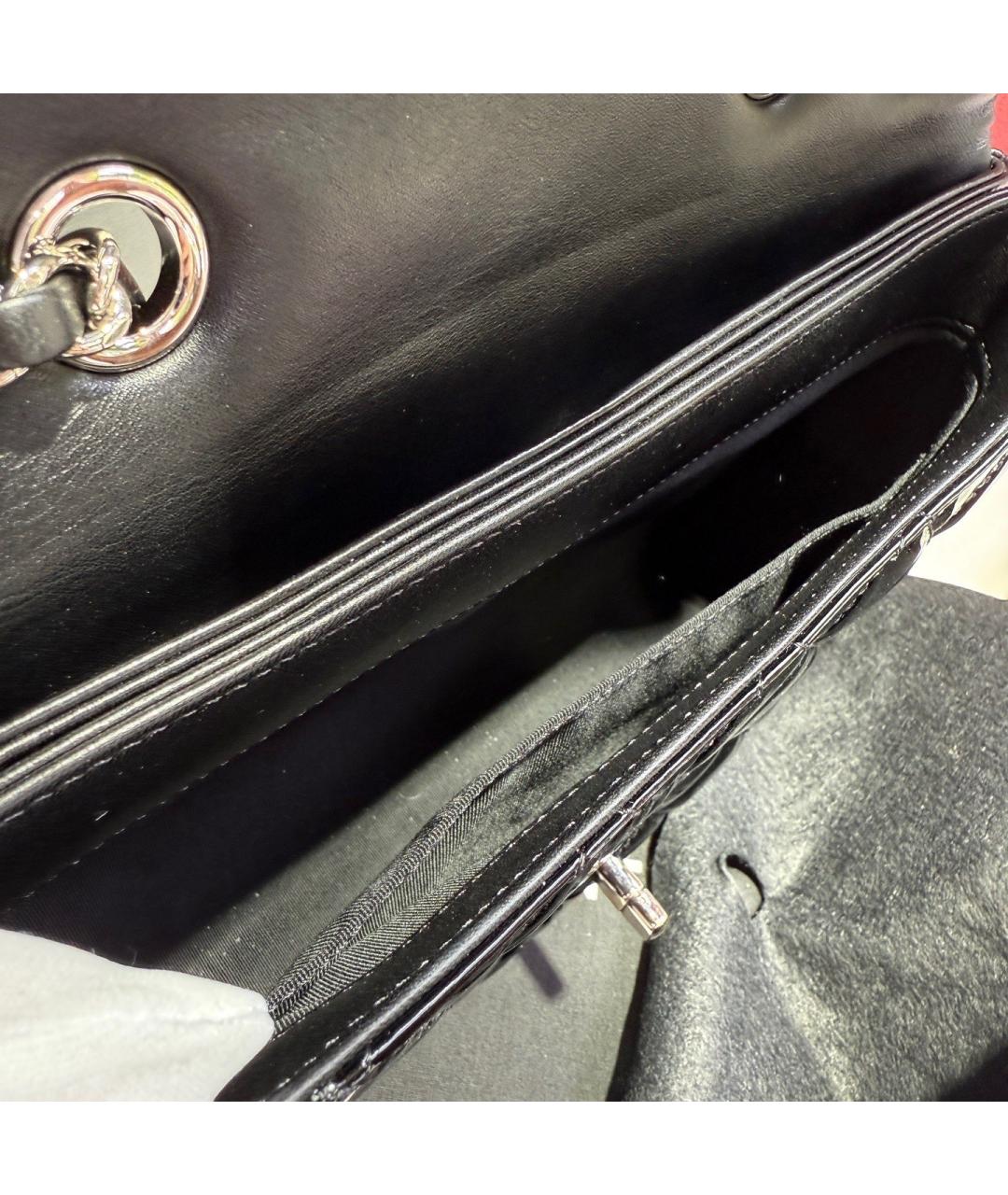 CHANEL Черная сумка через плечо из лакированной кожи, фото 6