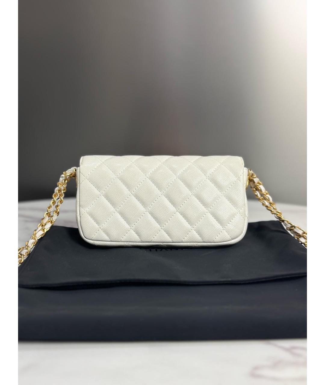 CHANEL Белая кожаная сумка через плечо, фото 3