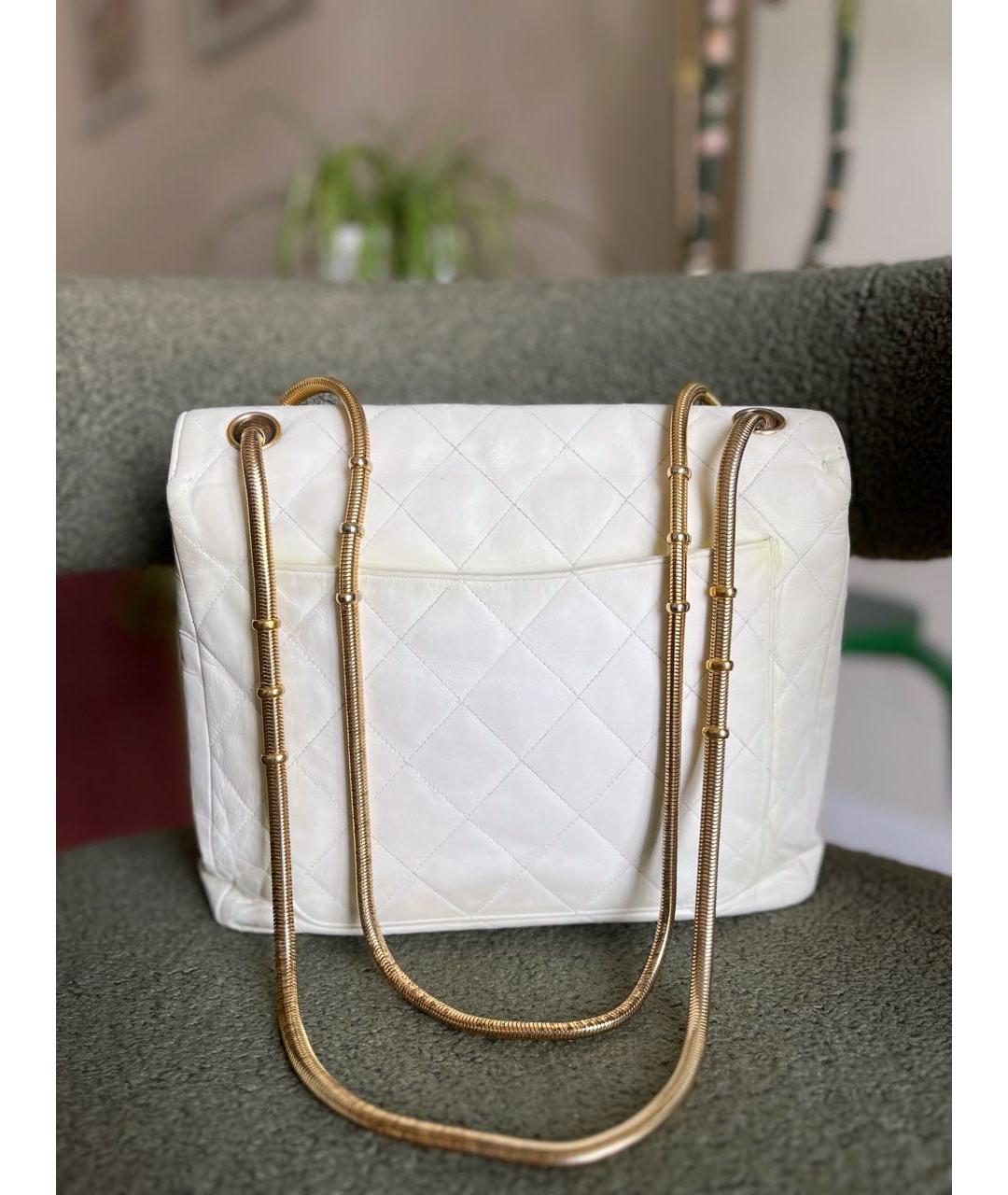 CHANEL Белая кожаная сумка через плечо, фото 3