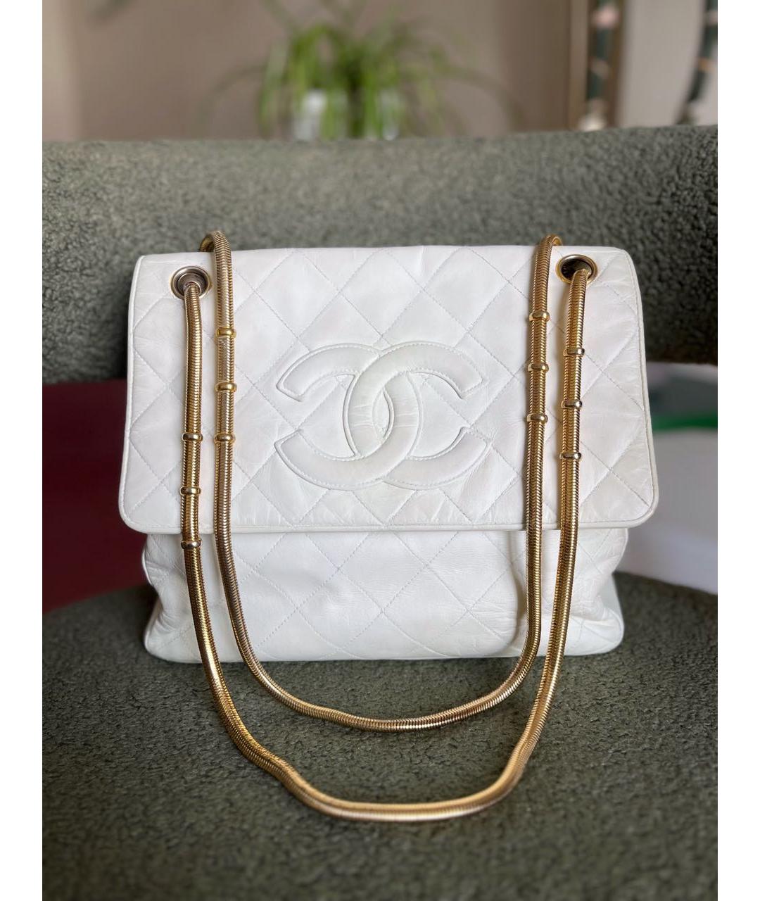 CHANEL Белая кожаная сумка через плечо, фото 2
