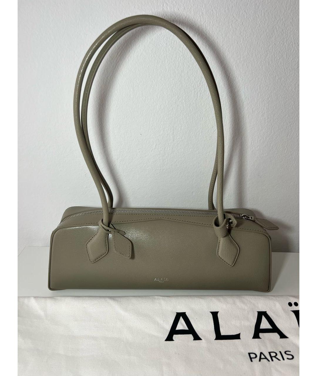 ALAIA Хаки кожаная сумка с короткими ручками, фото 7