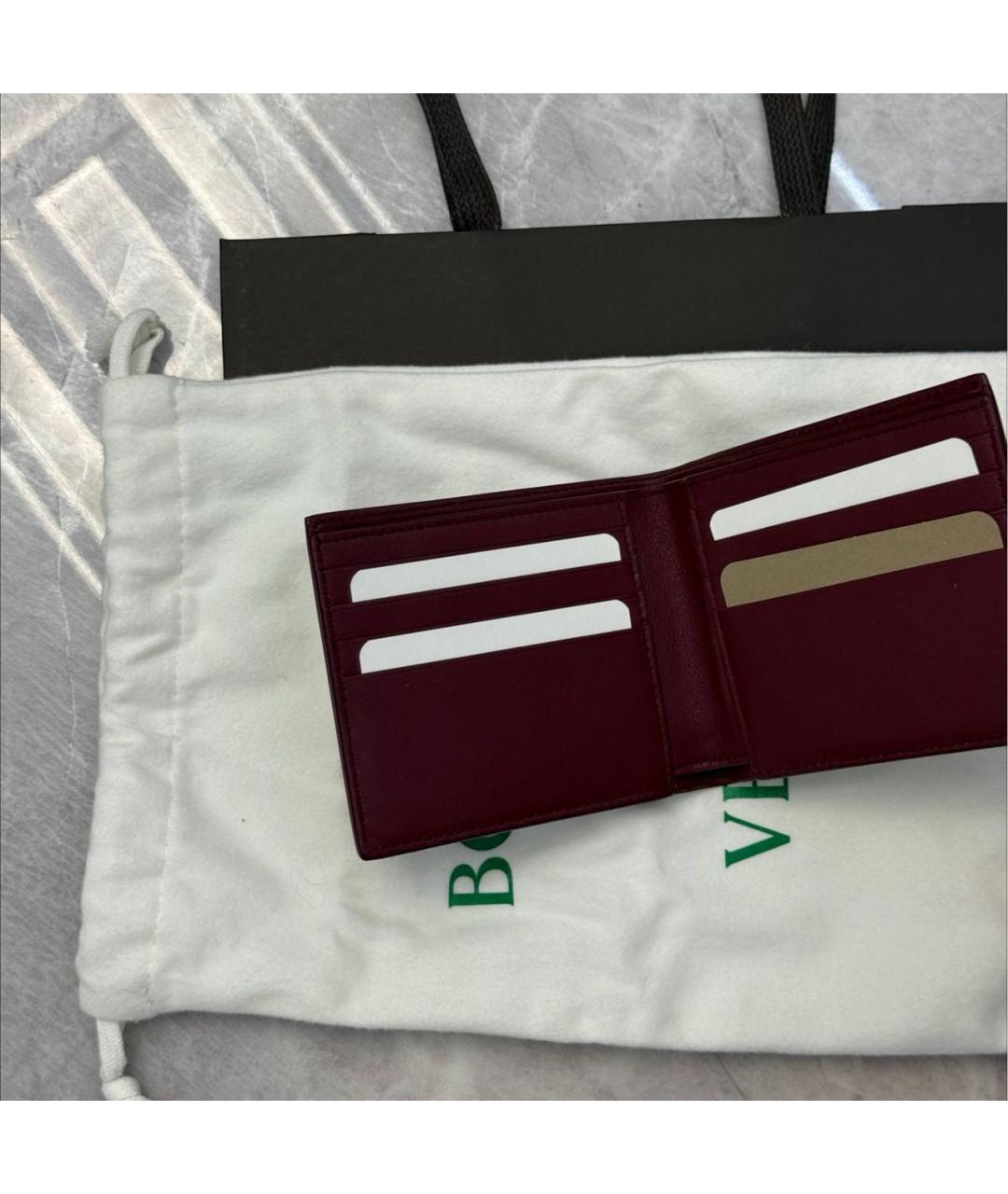 BOTTEGA VENETA Бордовый кожаный кошелек, фото 2