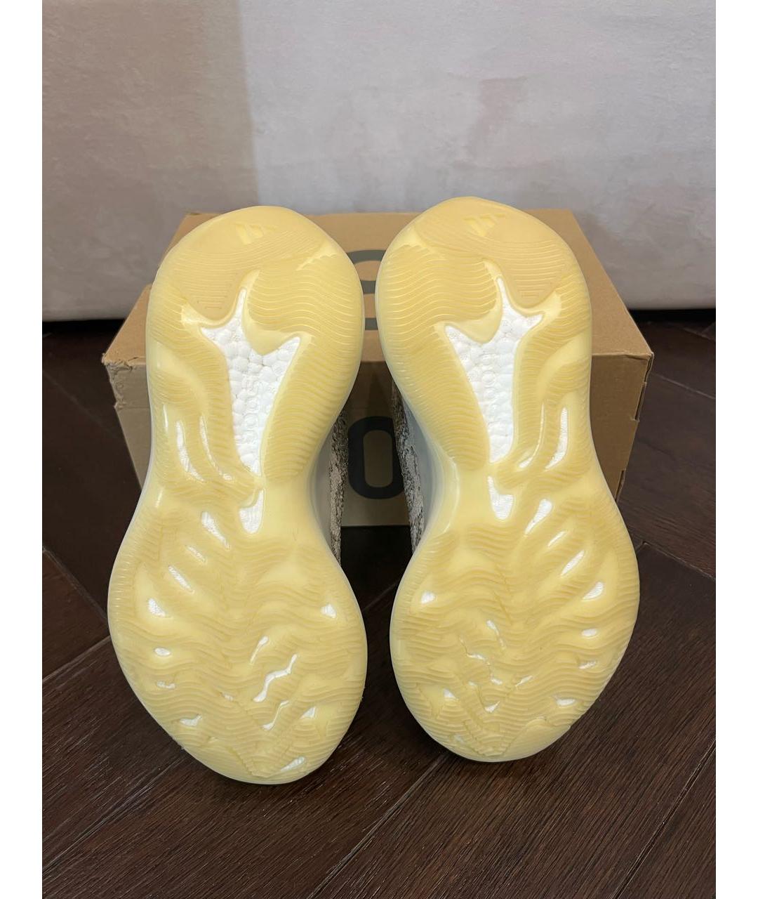 ADIDAS YEEZY Бежевые текстильные низкие кроссовки / кеды, фото 5