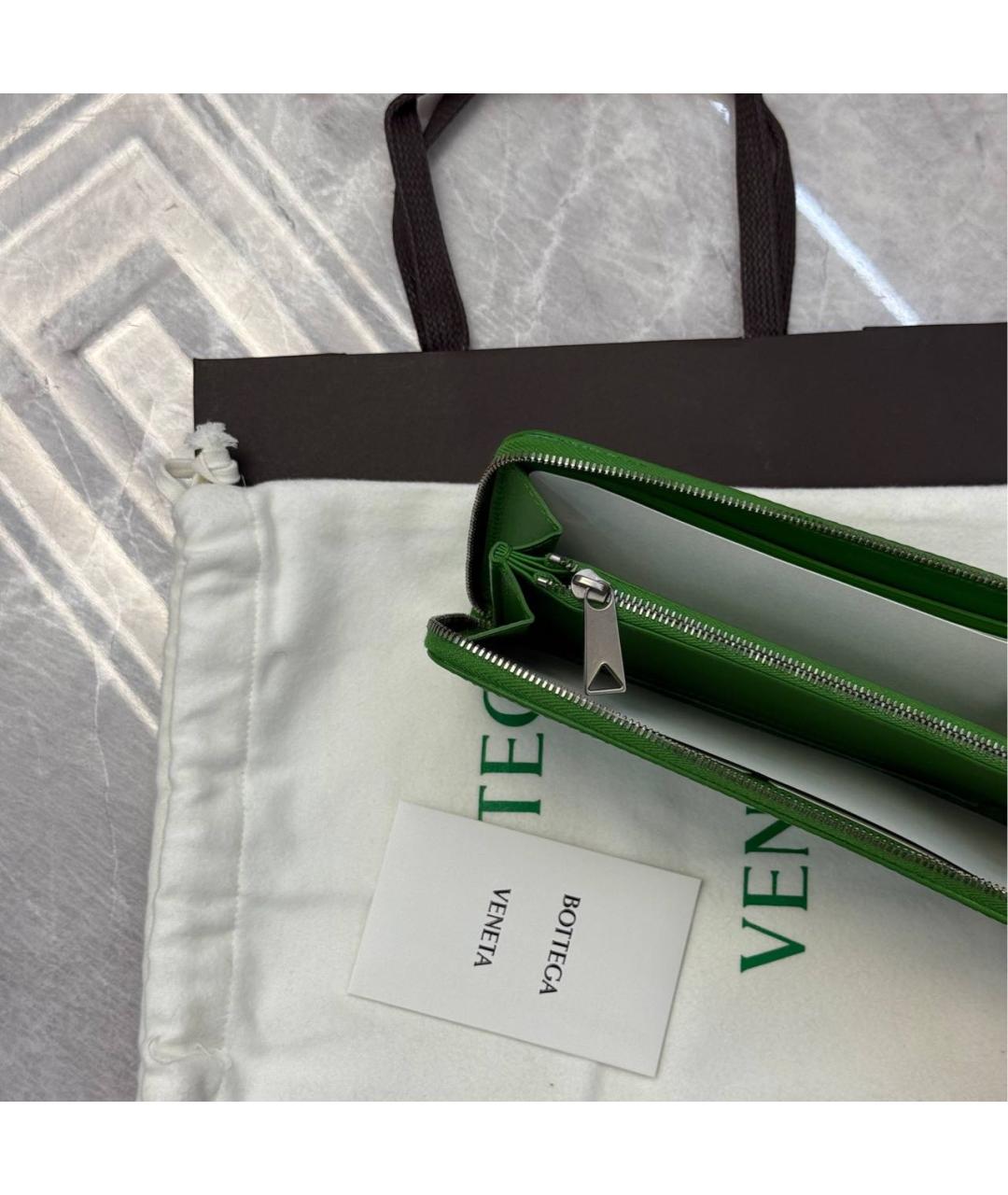 BOTTEGA VENETA Зеленый кожаный кошелек, фото 3