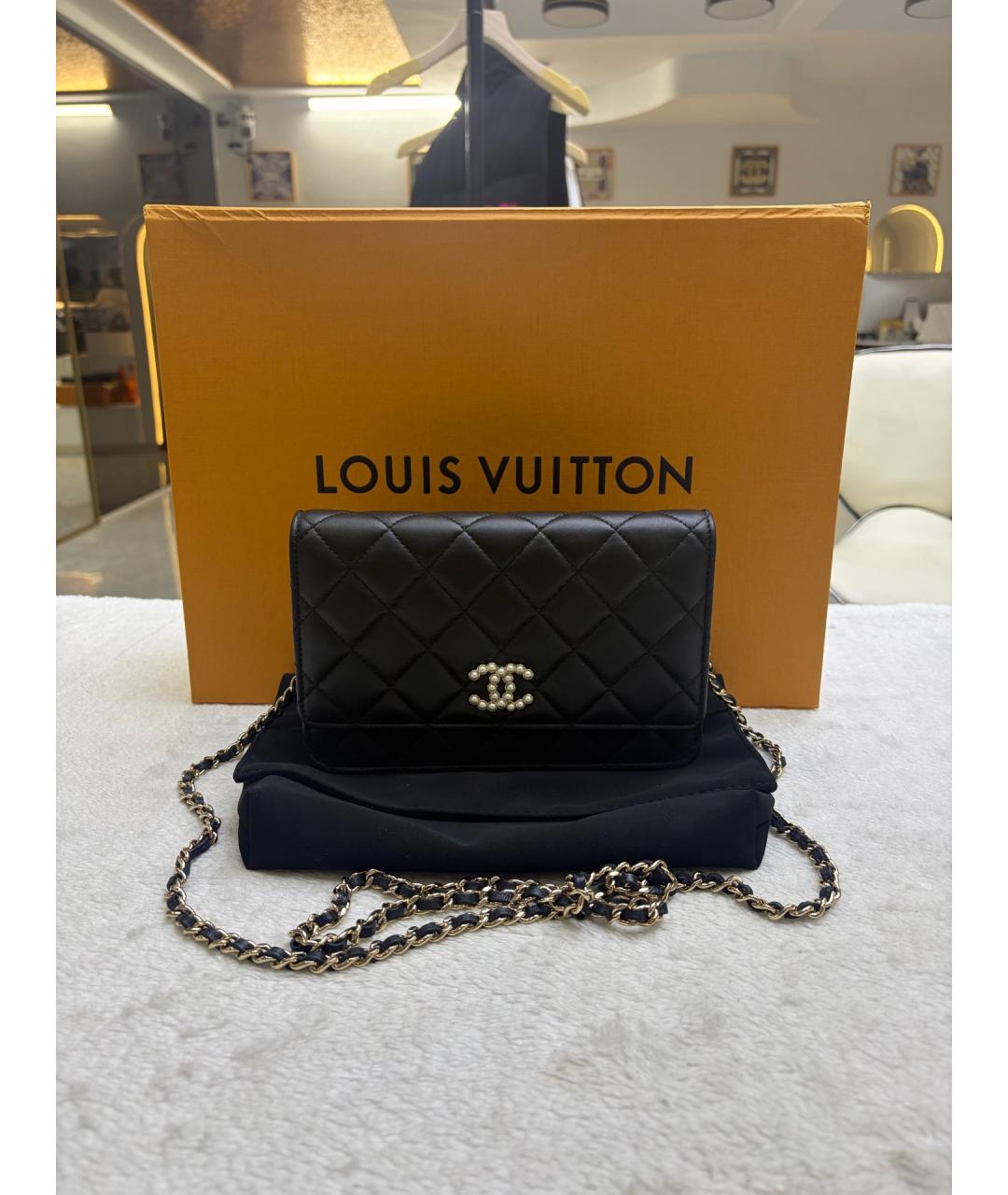 CHANEL Черная кожаная сумка через плечо, фото 10