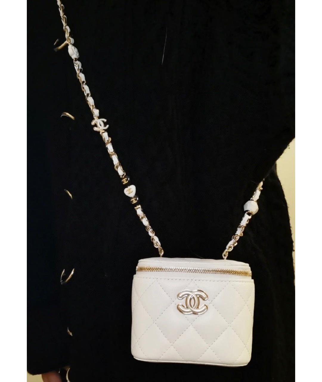 CHANEL Белая кожаная сумка через плечо, фото 3