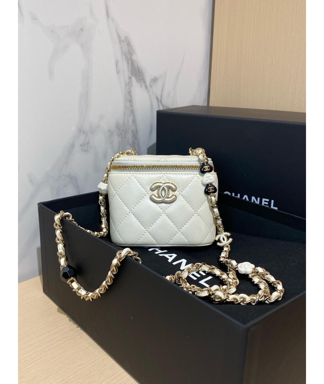CHANEL Белая кожаная сумка через плечо, фото 2