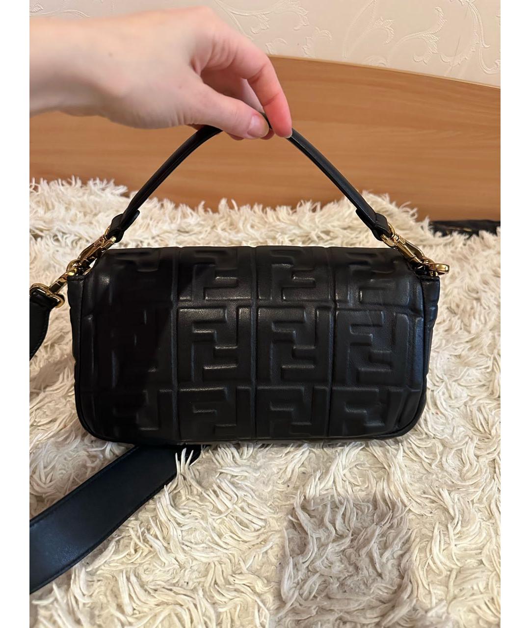 FENDI Черная кожаная сумка через плечо, фото 2