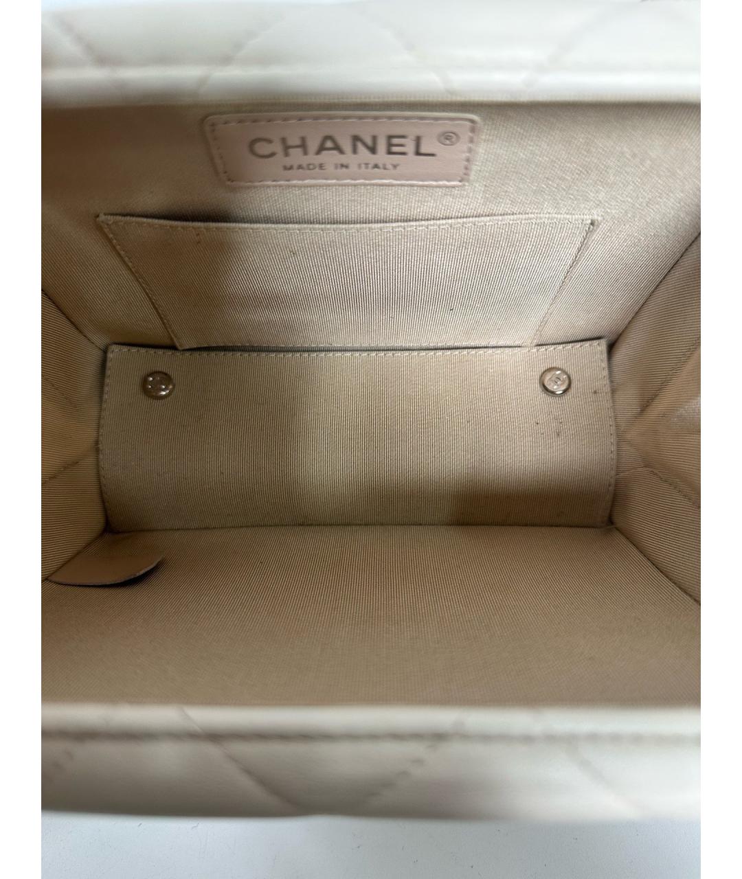 CHANEL Белая кожаная сумка через плечо, фото 9