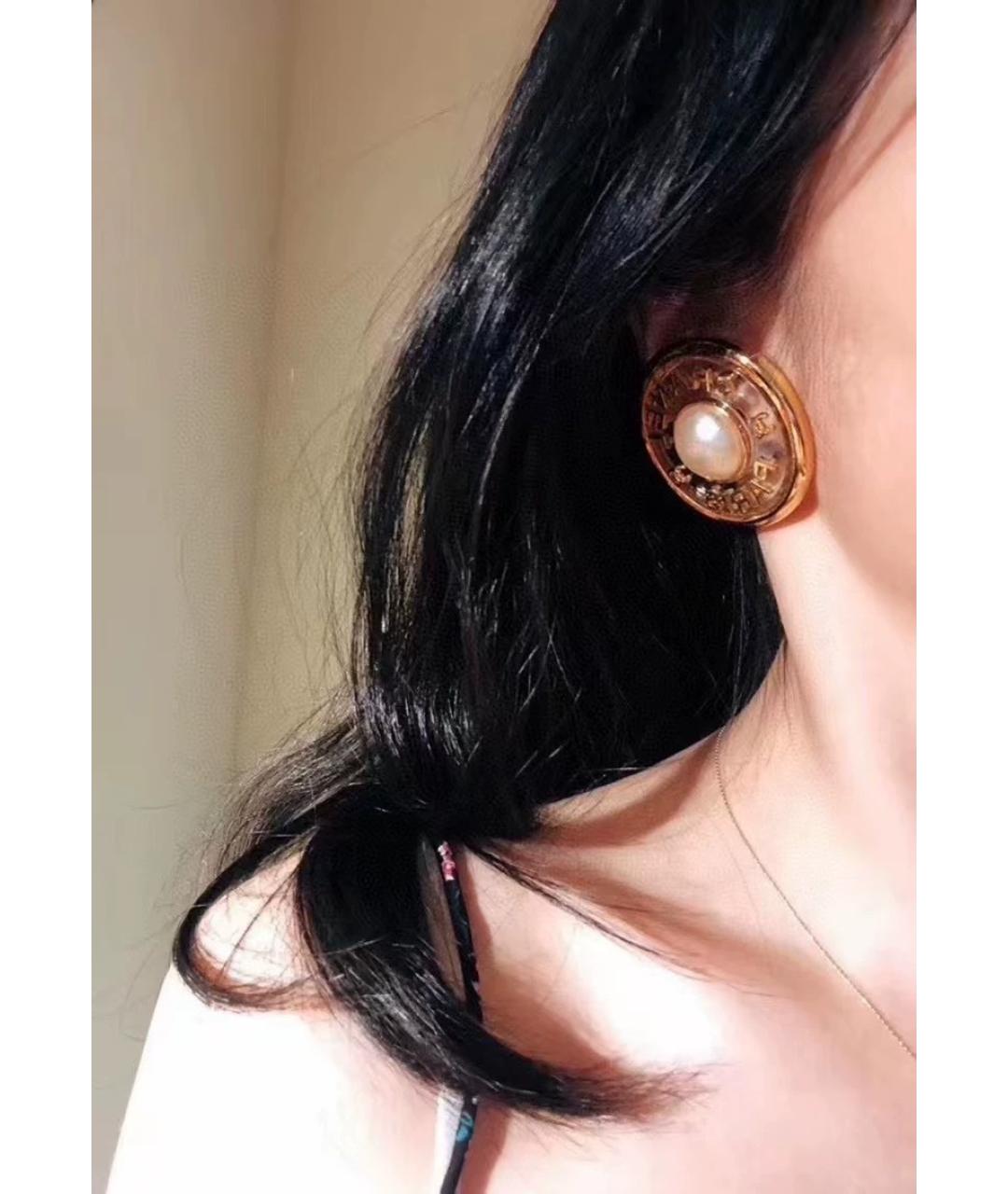 CHANEL Золотые металлические клипсы, фото 3