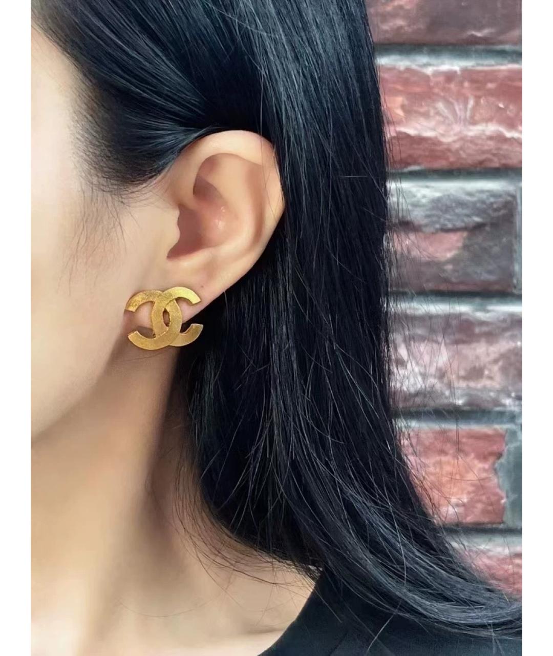 CHANEL Золотые металлические клипсы, фото 4