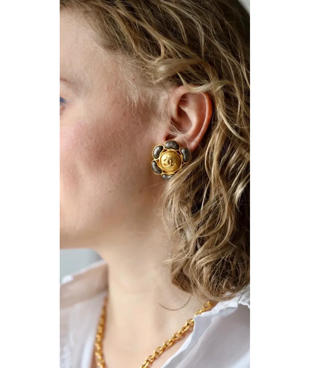 CHANEL Золотые металлические клипсы, фото 4