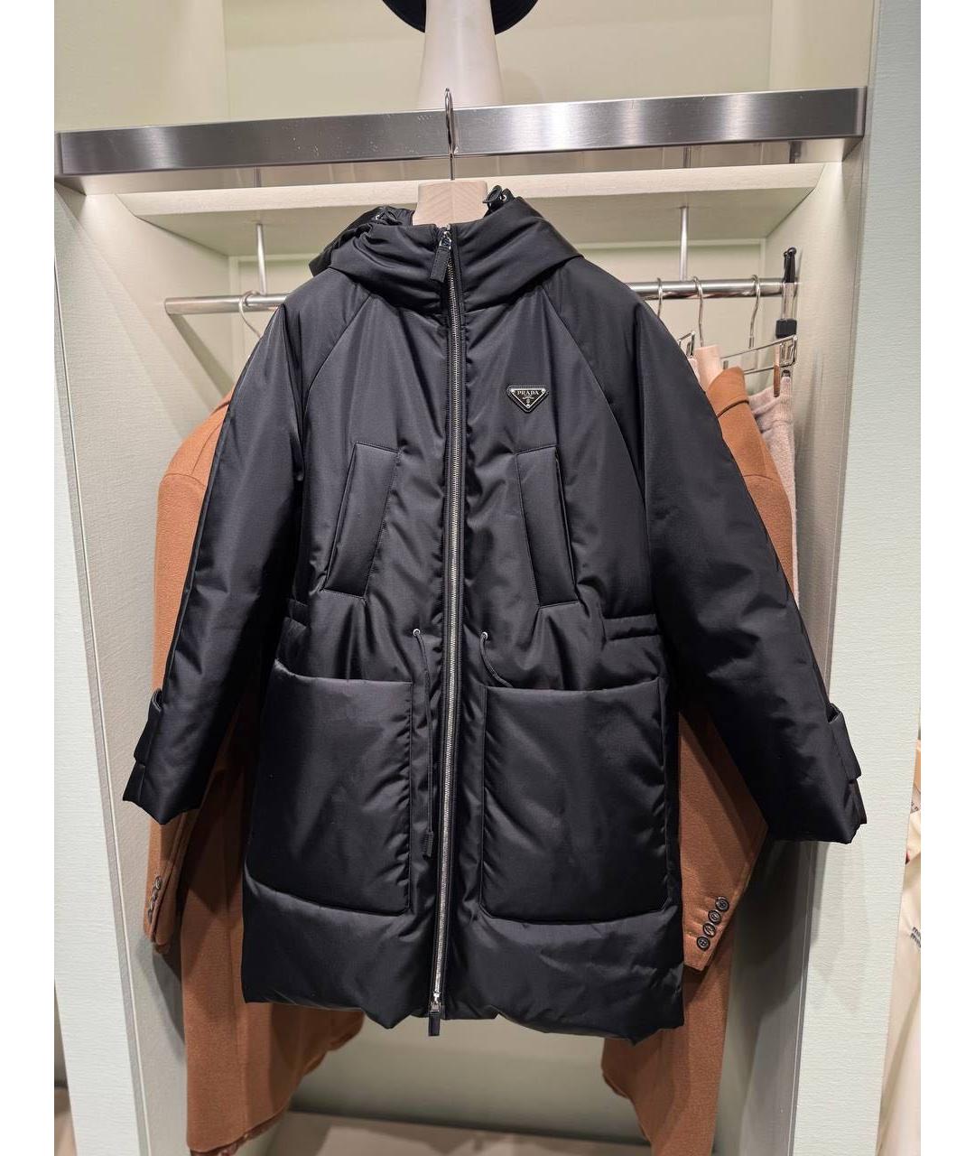 PRADA Черный полиэстеровый пуховик, фото 3