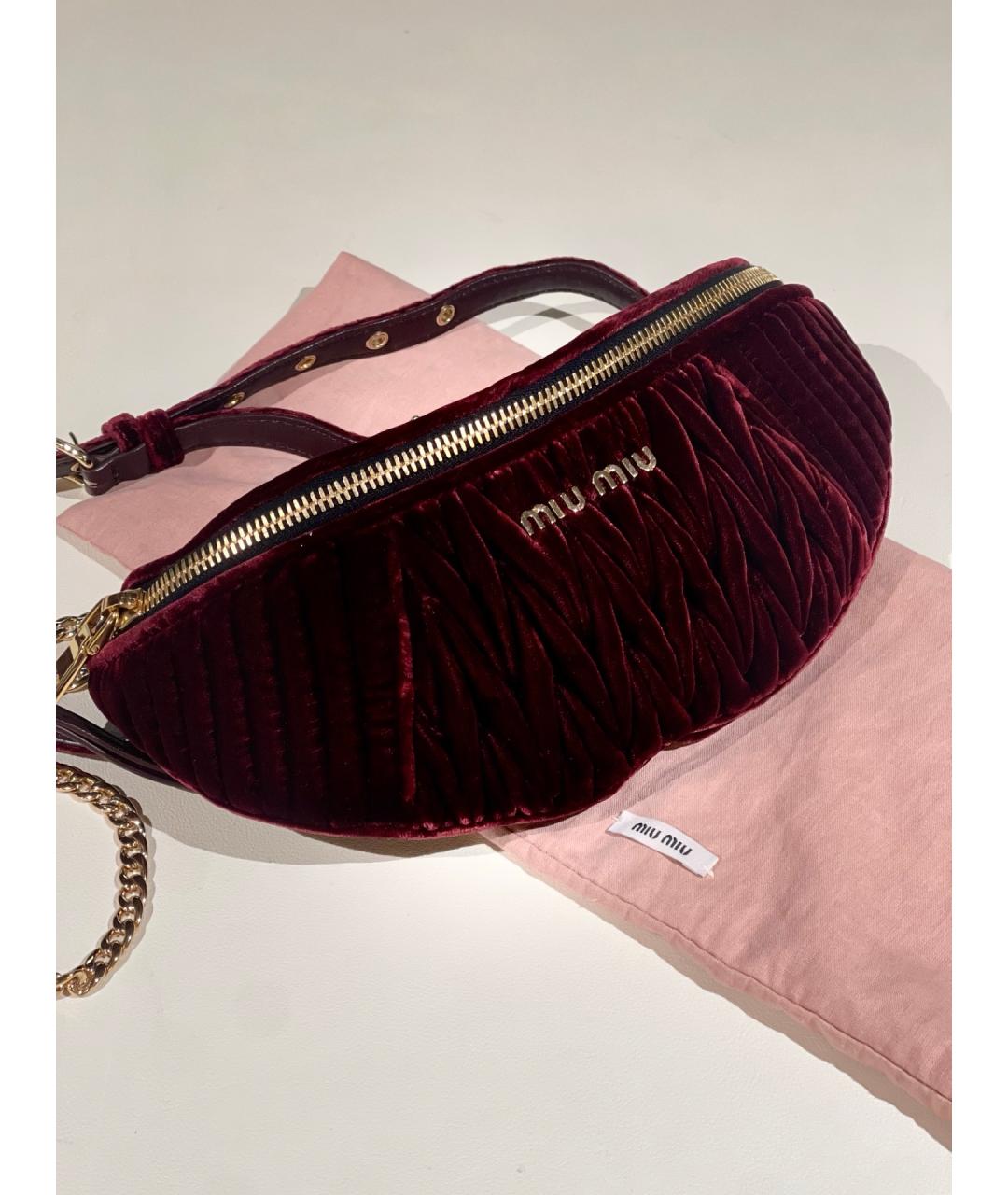MIU MIU Красная бархатная поясная сумка, фото 2