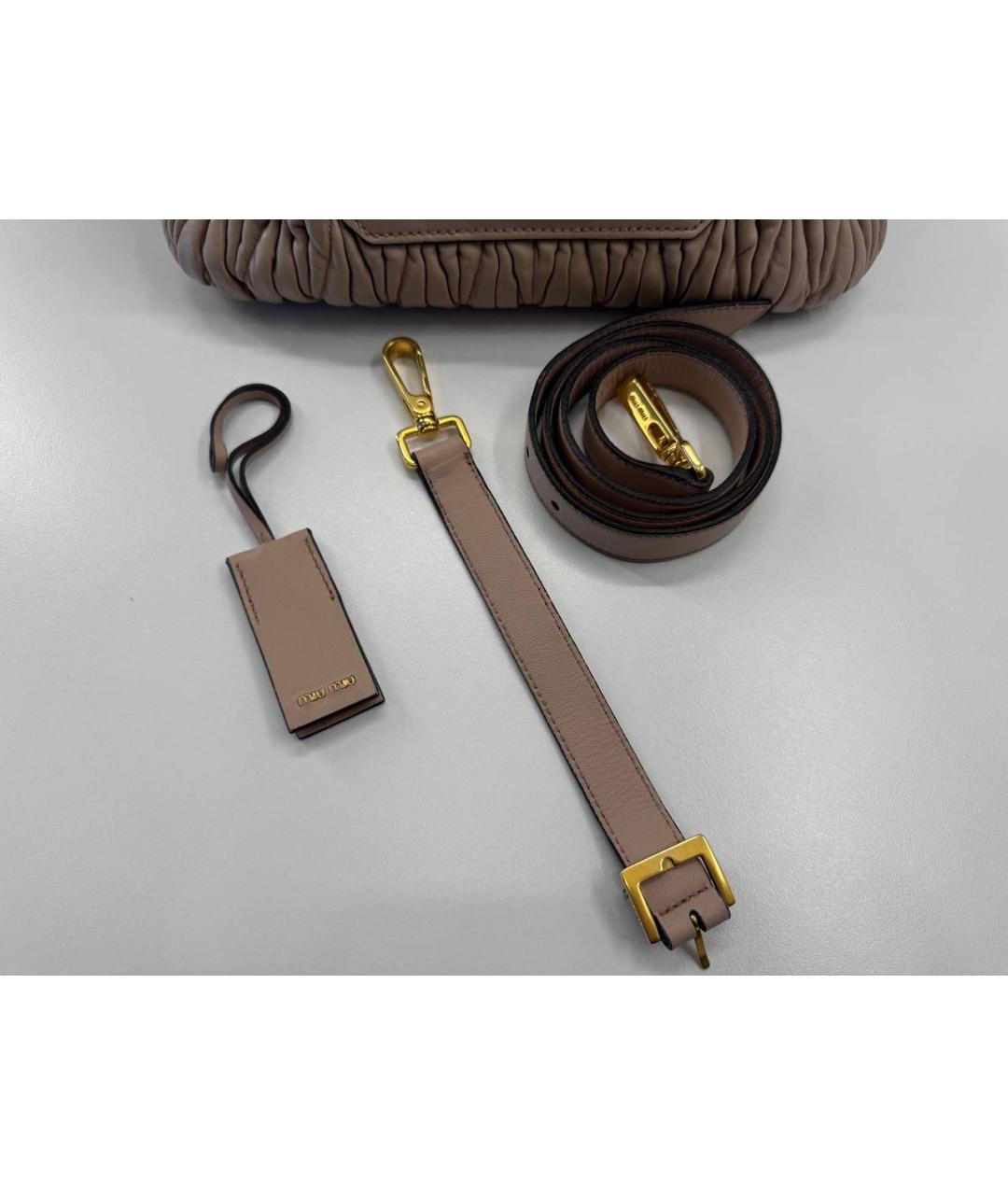 MIU MIU Бежевая кожаная сумка через плечо, фото 4