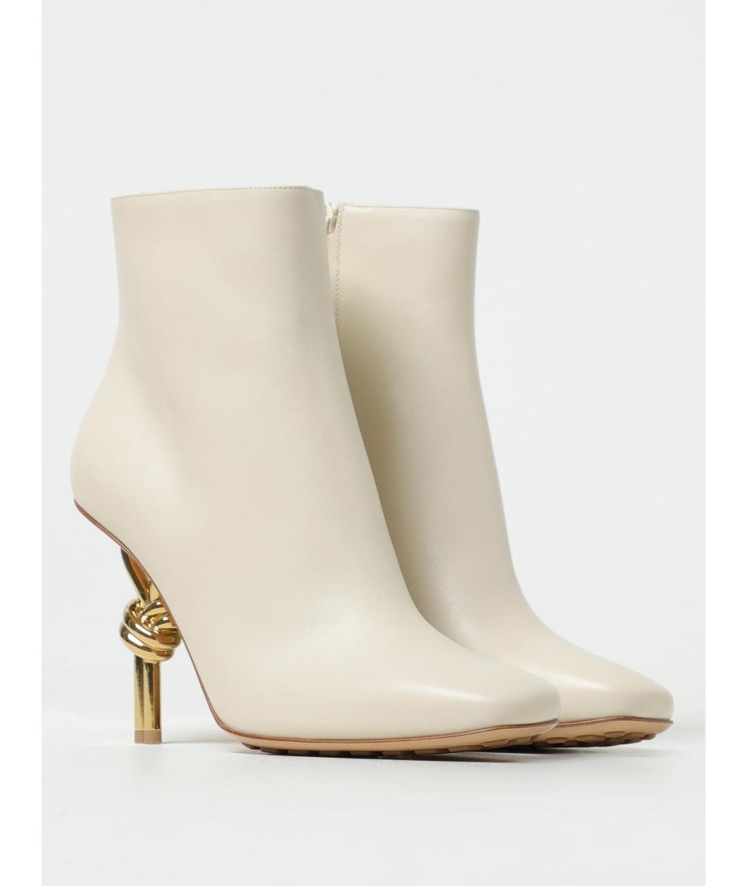 BOTTEGA VENETA Бежевые кожаные ботильоны, фото 2