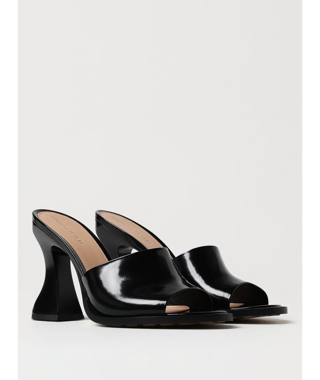 BOTTEGA VENETA Черные кожаные мюли, фото 2