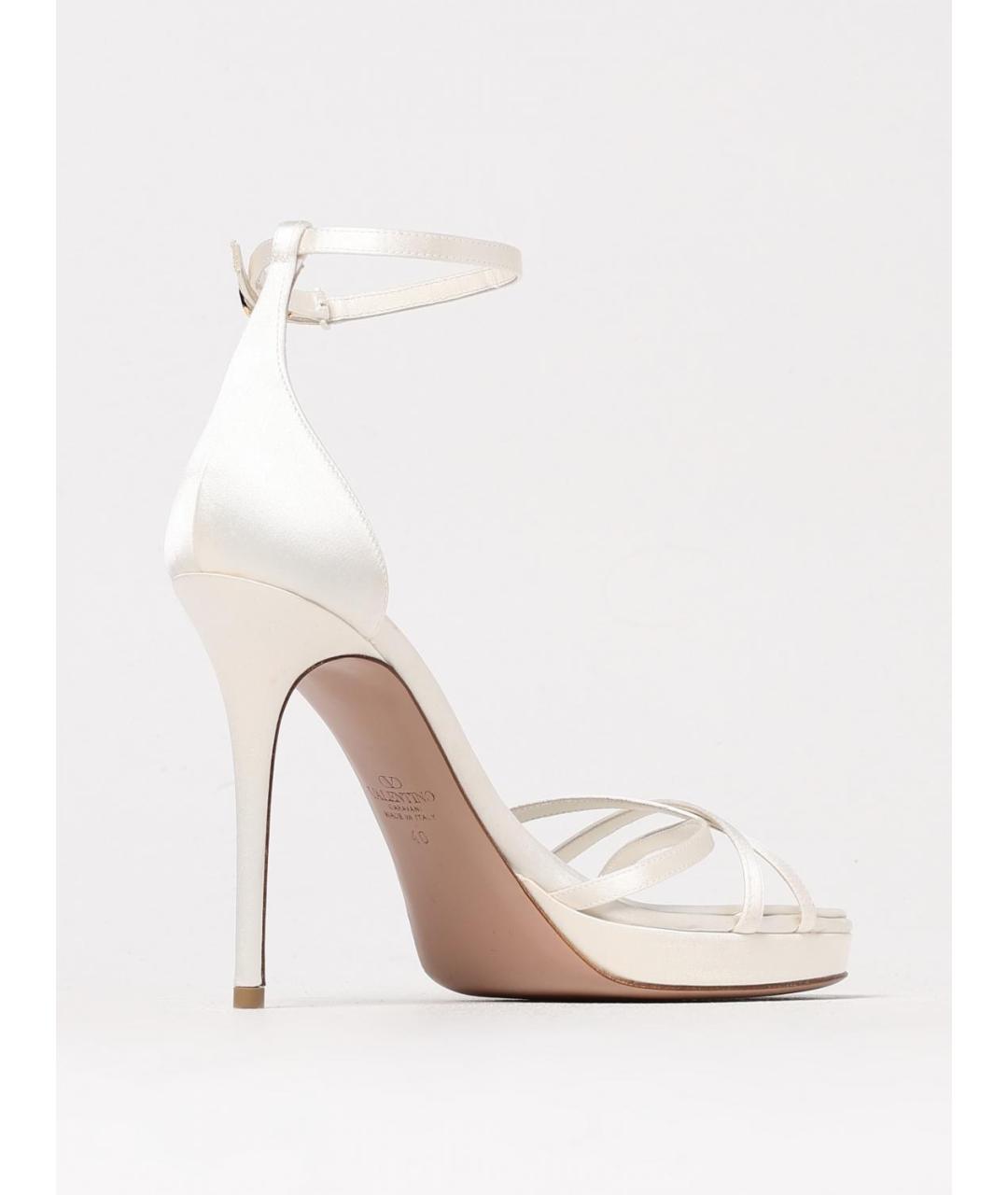 VALENTINO Бежевые босоножки, фото 3