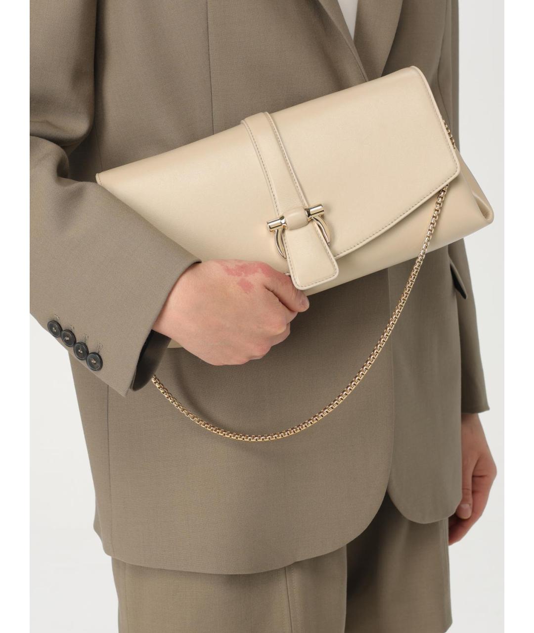 FERRAGAMO Бежевая кожаная сумка через плечо, фото 2