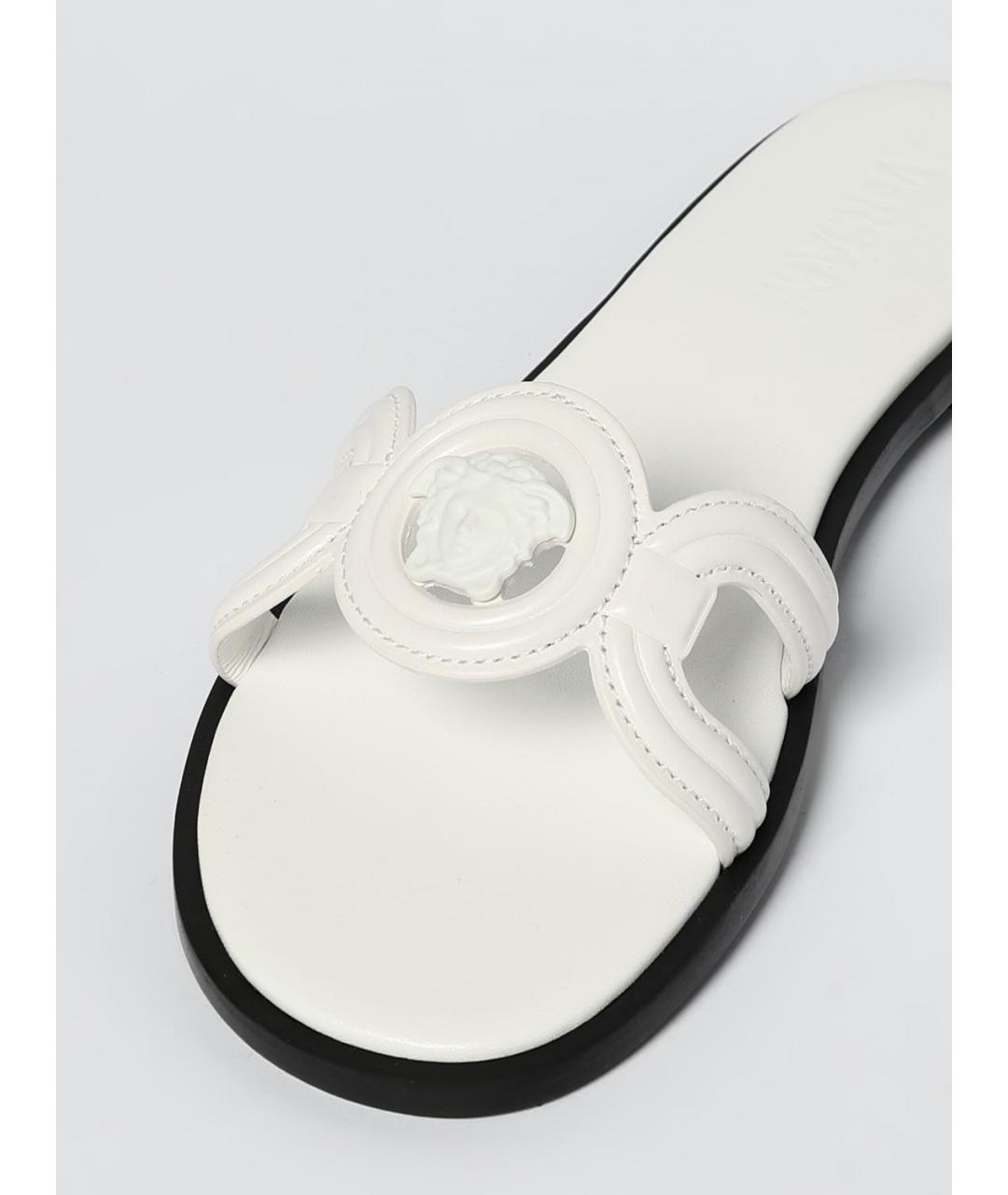VERSACE Белые кожаные шлепанцы, фото 4