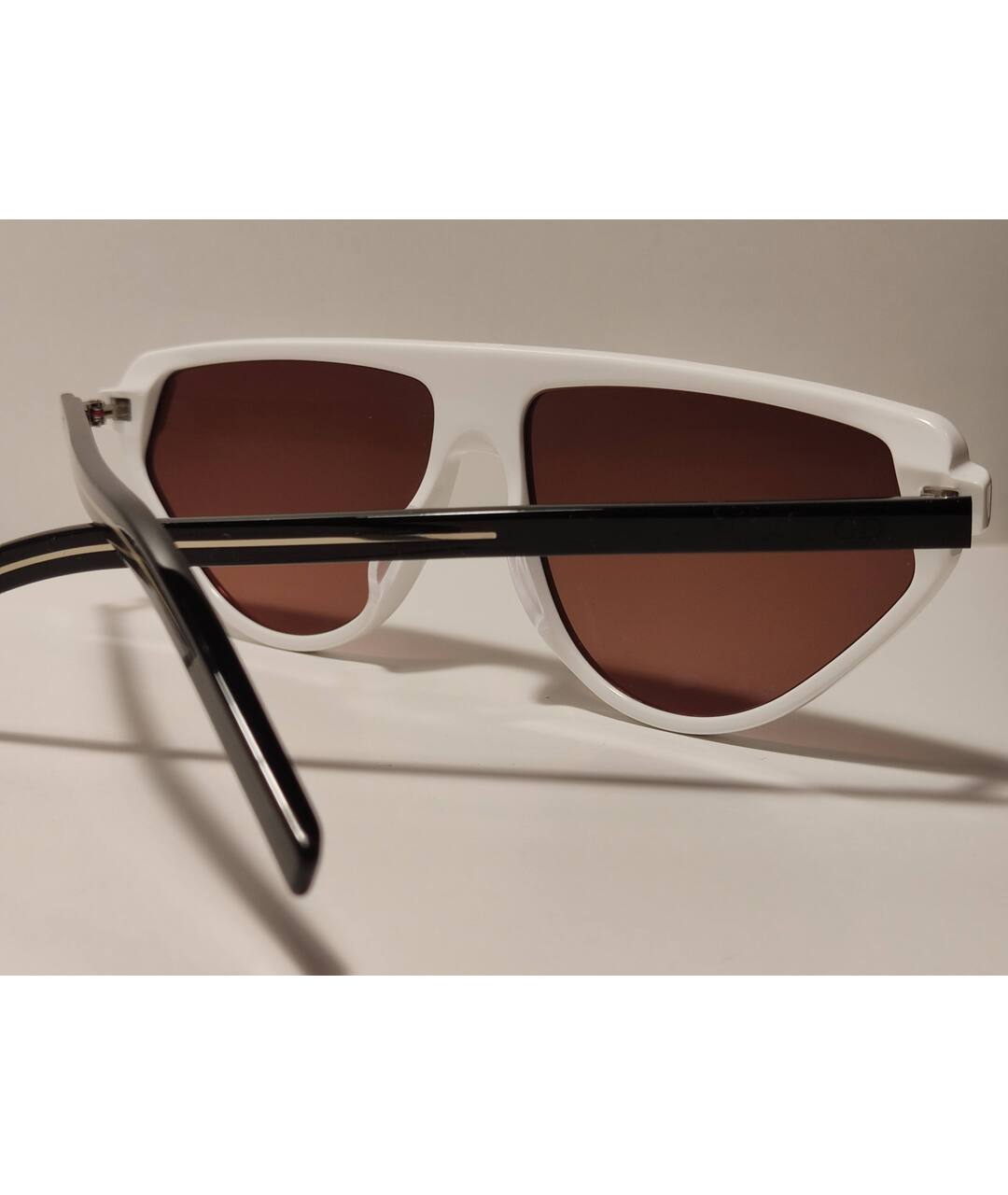 DIOR HOMME Белые пластиковые солнцезащитные очки, фото 2