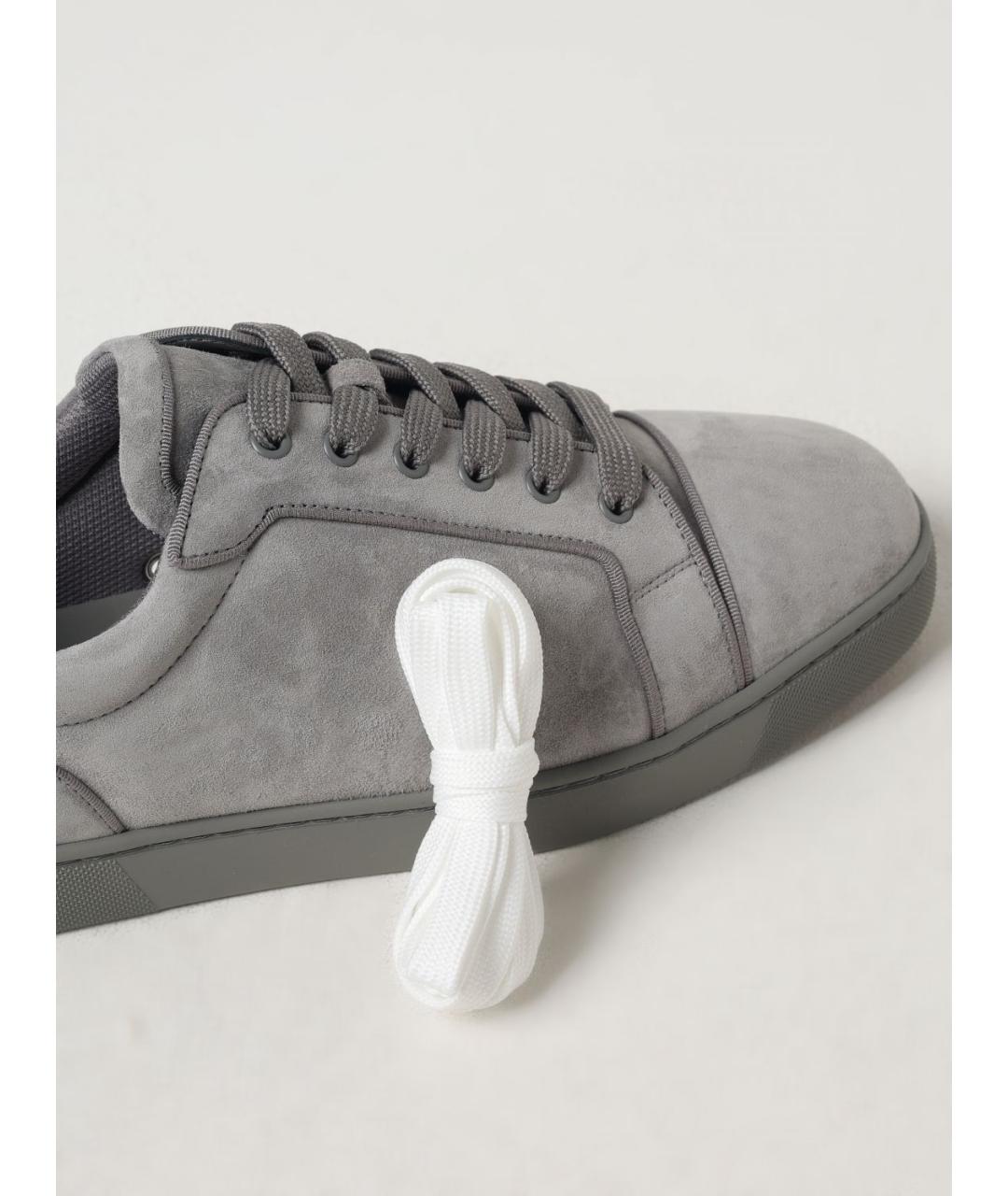 CHRISTIAN LOUBOUTIN Серые замшевые низкие кроссовки / кеды, фото 4