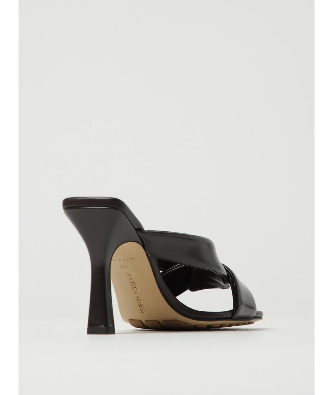 BOTTEGA VENETA Коричневые кожаные мюли, фото 3