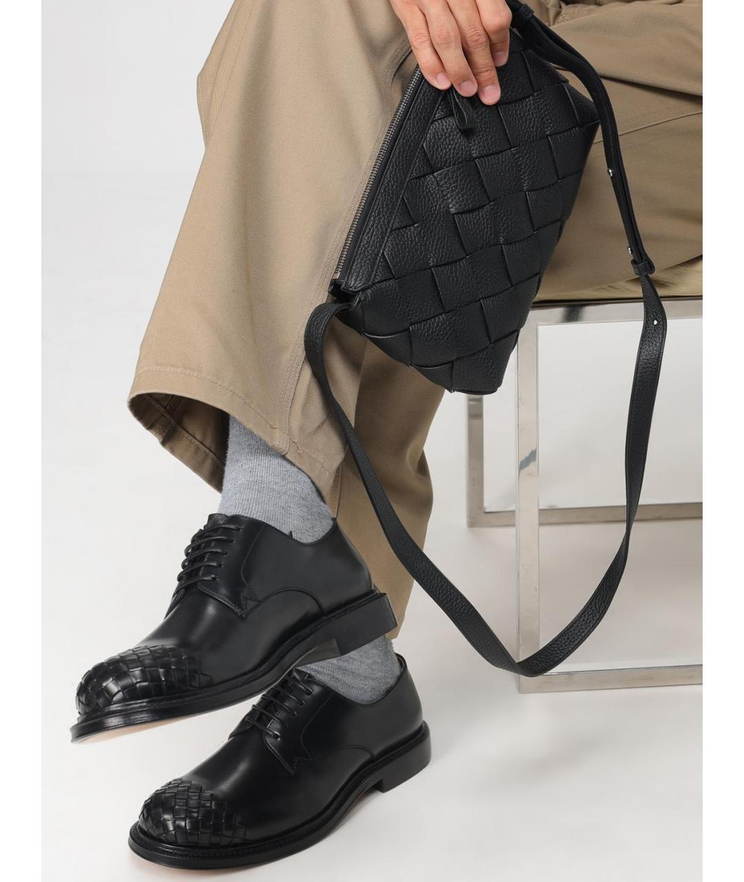 BOTTEGA VENETA Черная кожаная сумка на плечо, фото 2