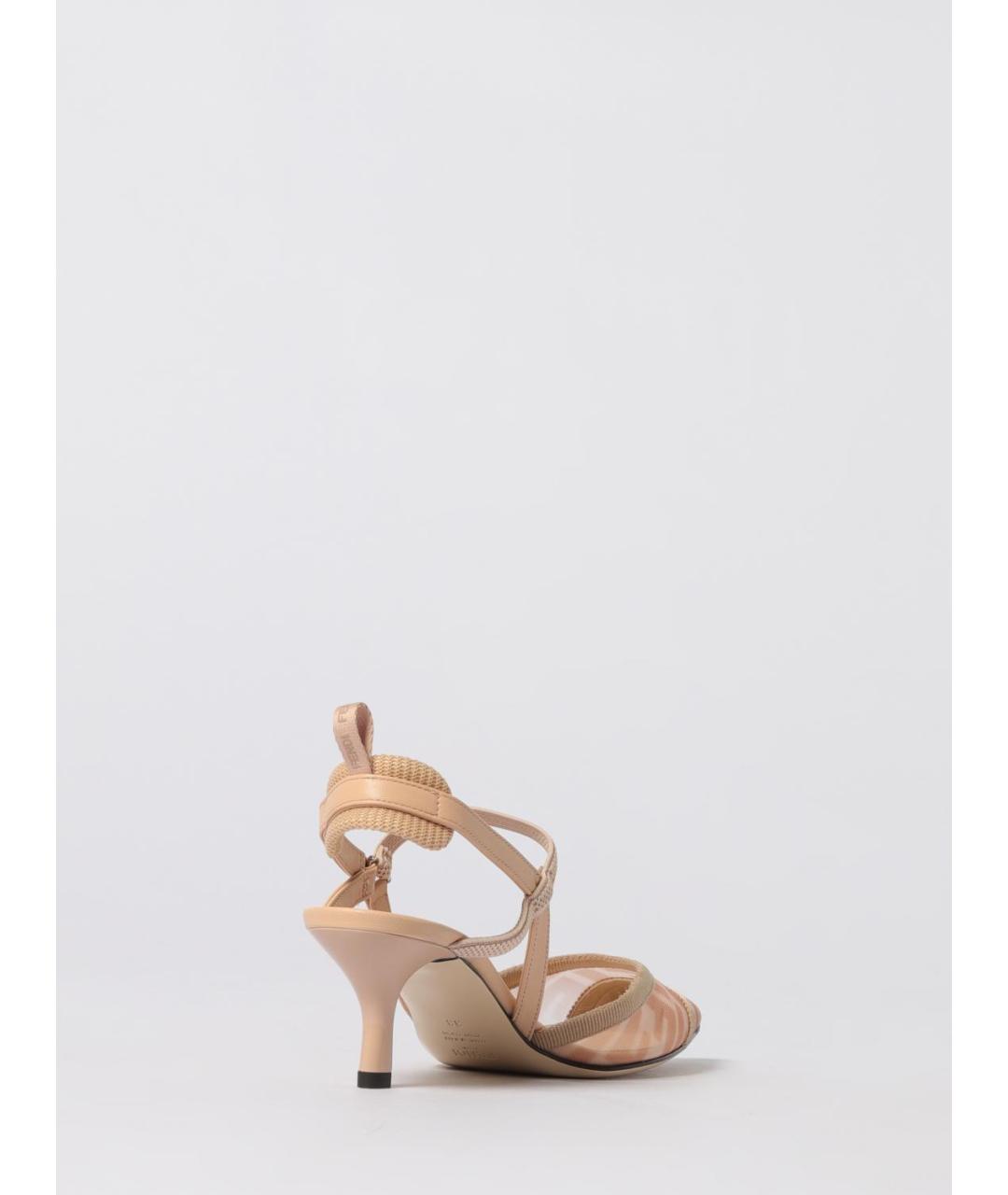 FENDI Бежевые текстильные туфли, фото 3