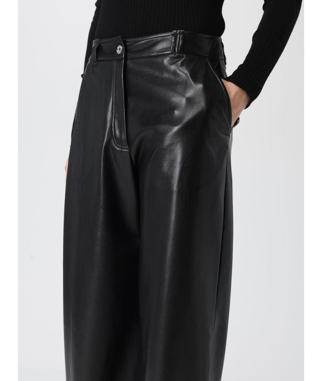 PINKO Черные полиуретановые прямые брюки, фото 4