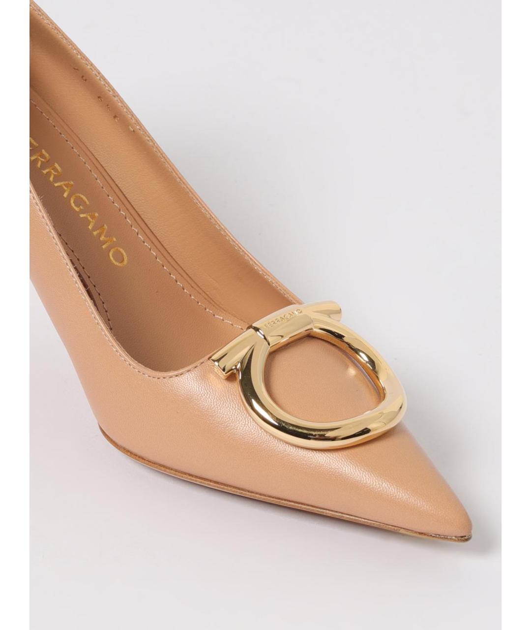 FERRAGAMO Бежевые кожаные туфли, фото 4