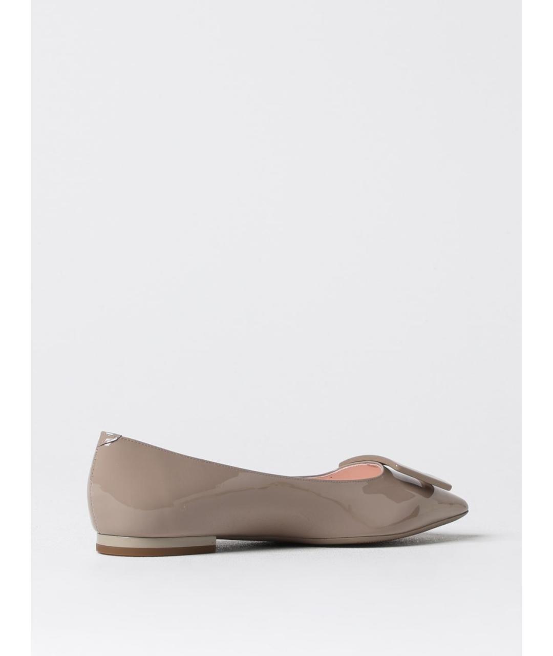 ROGER VIVIER Серые балетки из лакированной кожи, фото 3