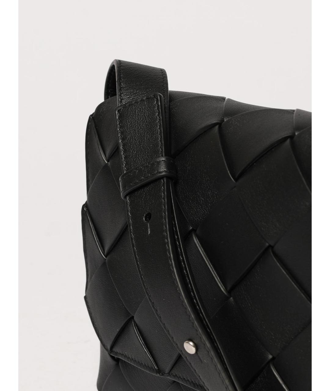 BOTTEGA VENETA Черная кожаная сумка на плечо, фото 4