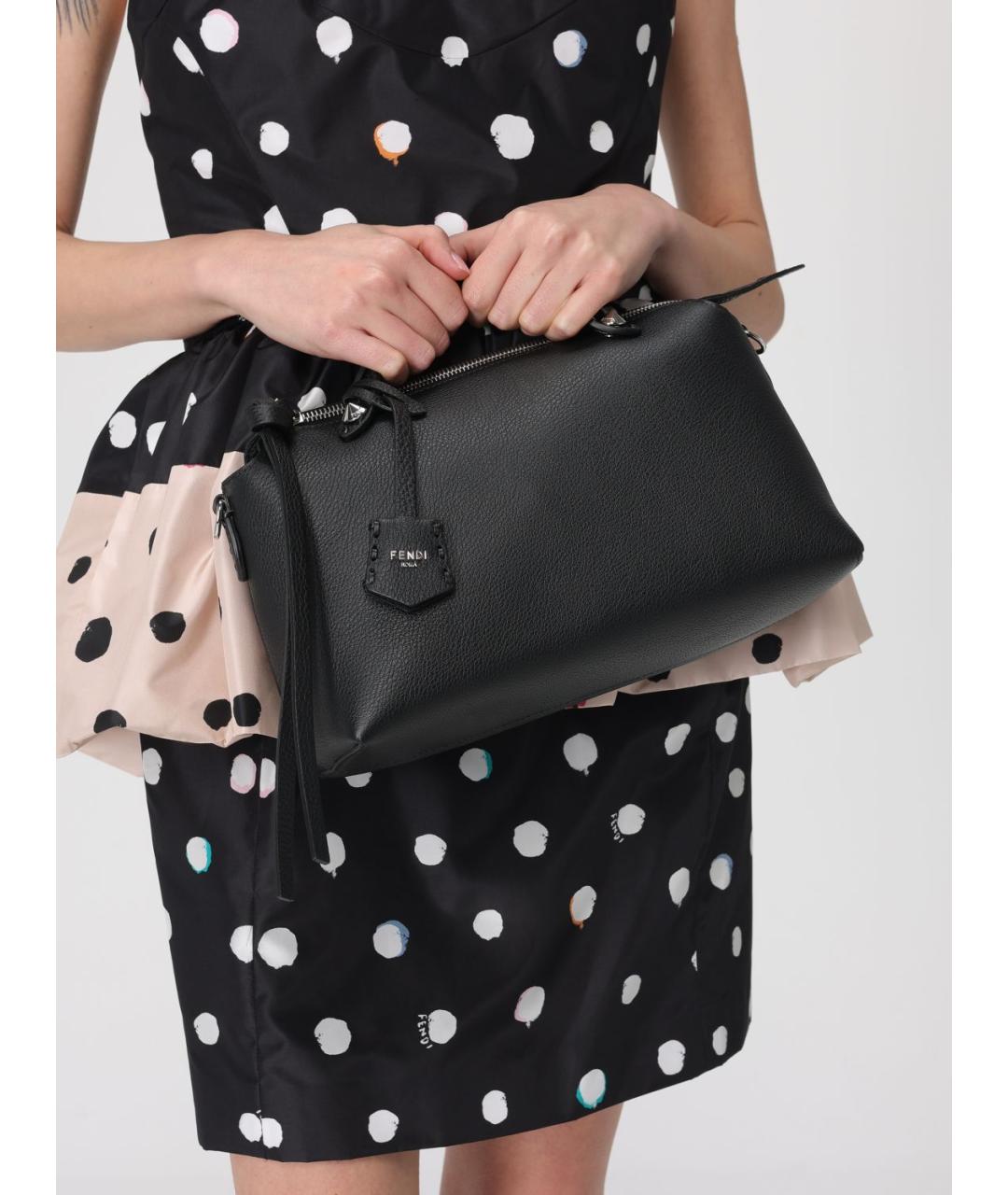 FENDI Черная кожаная сумка через плечо, фото 2