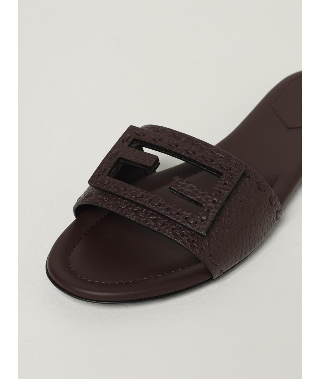 FENDI Коричневые кожаные шлепанцы, фото 4