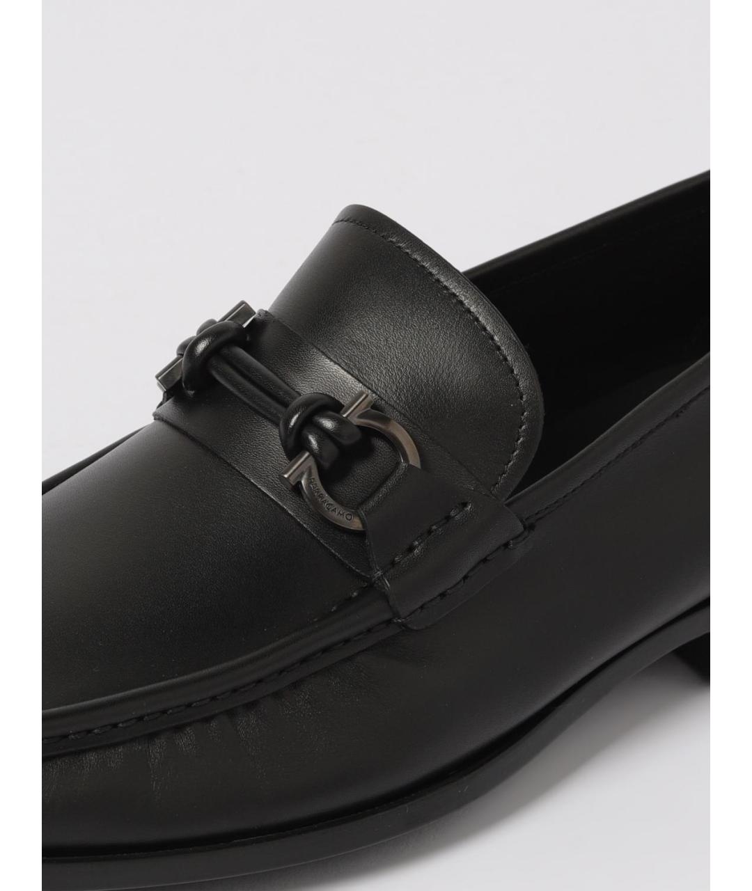FERRAGAMO Черные кожаные лоферы, фото 4