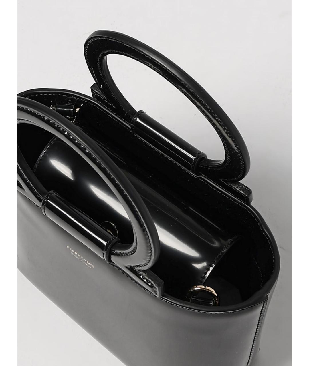 FERRAGAMO Черная кожаная сумка через плечо, фото 5