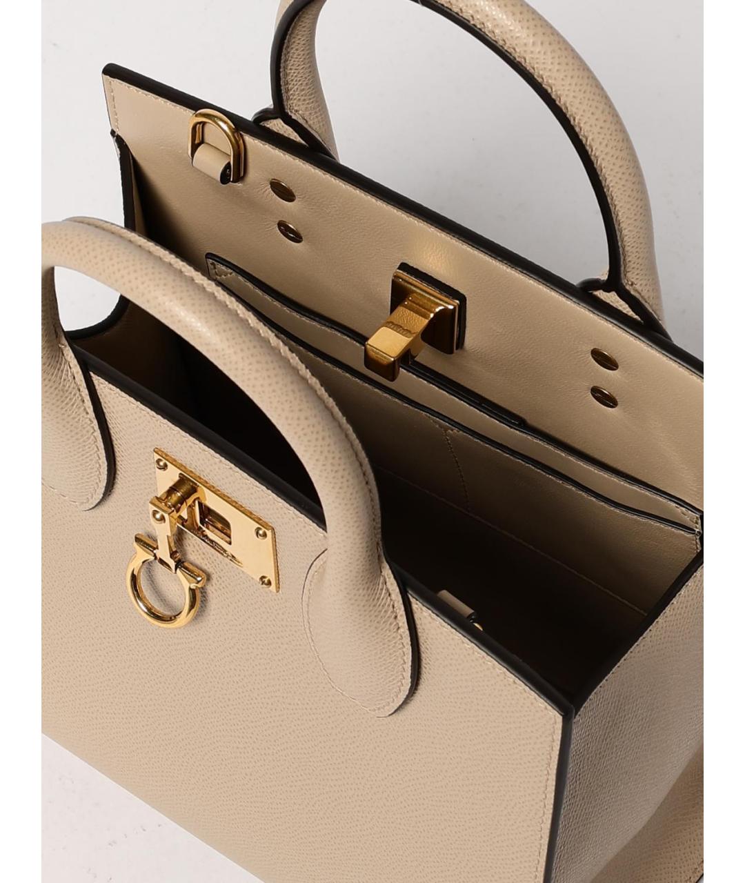 FERRAGAMO Бежевая кожаная сумка тоут, фото 5