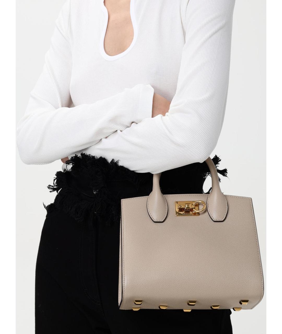 FERRAGAMO Бежевая кожаная сумка тоут, фото 2