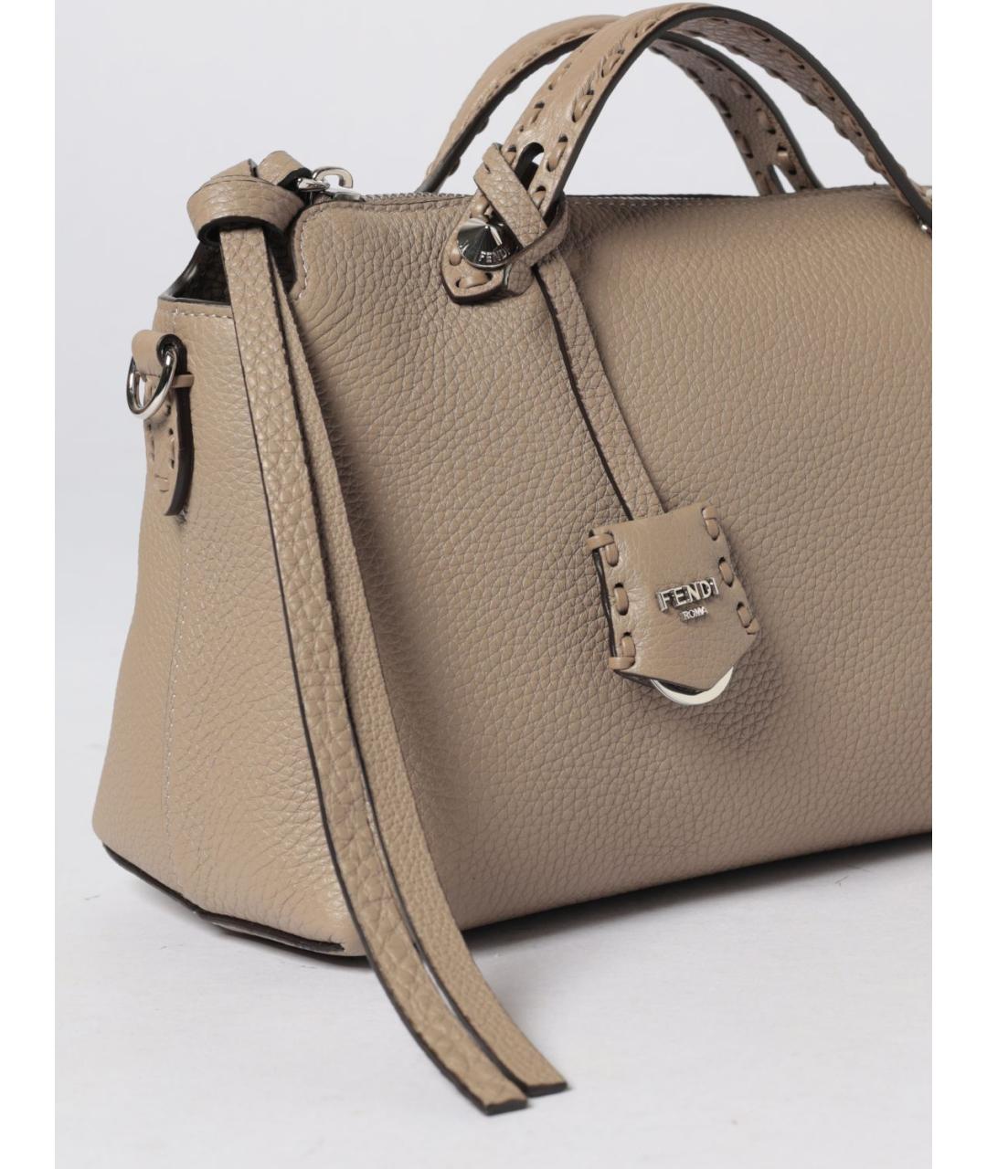 FENDI Бежевая кожаная сумка через плечо, фото 4